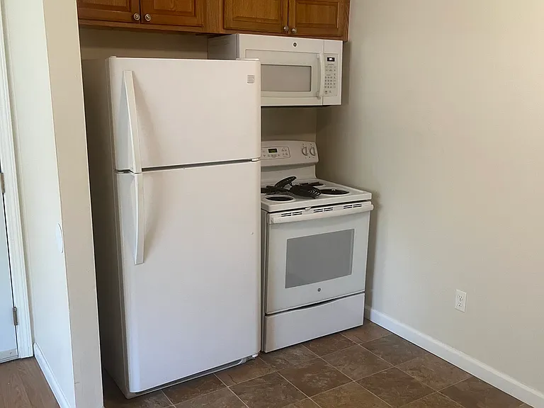 1633 Williston Rd #D — Photo 3