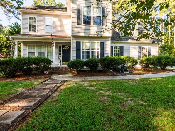 55 Castlerock Dr, Youngsville, NC 27596