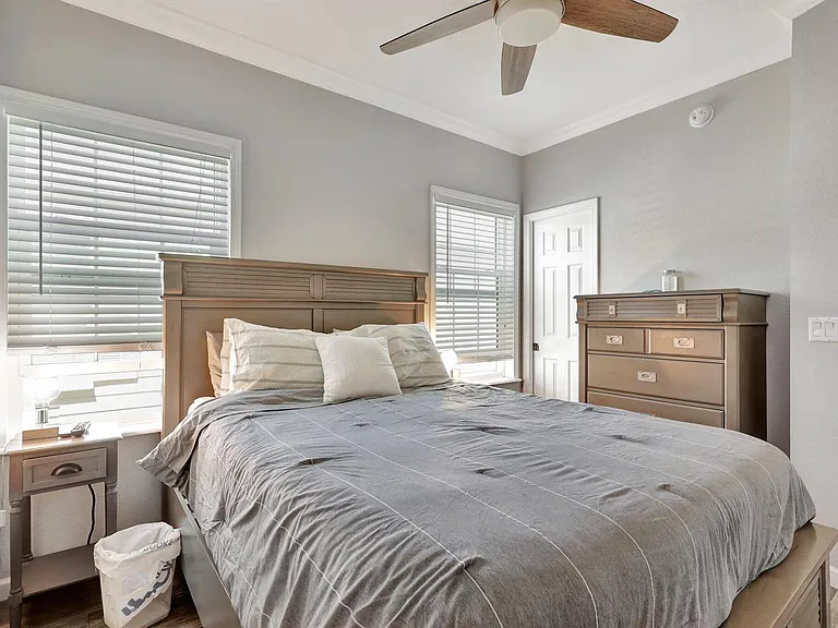 10701 S Ocean Dr — Photo 18