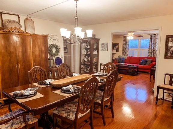 4th image of 714 Laurel Dr
