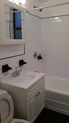 Rented by Lang Realty LLC | media 20