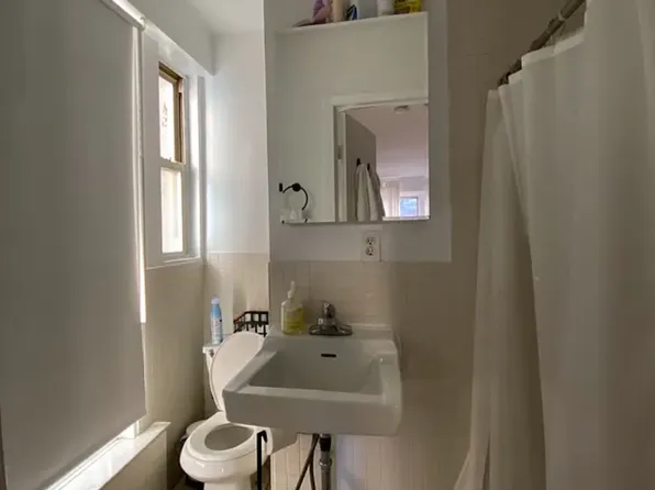 206 Thompson Street 6 image 5 of 6