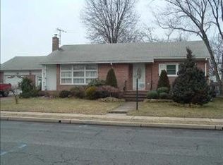 85 N Washington Ave, Colonia, NJ 07067