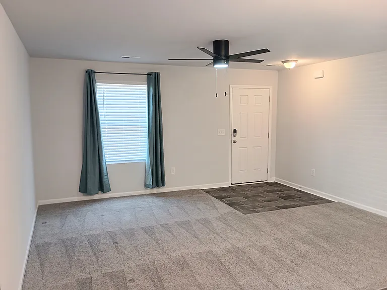 824 Conductor Ct — Photo 6