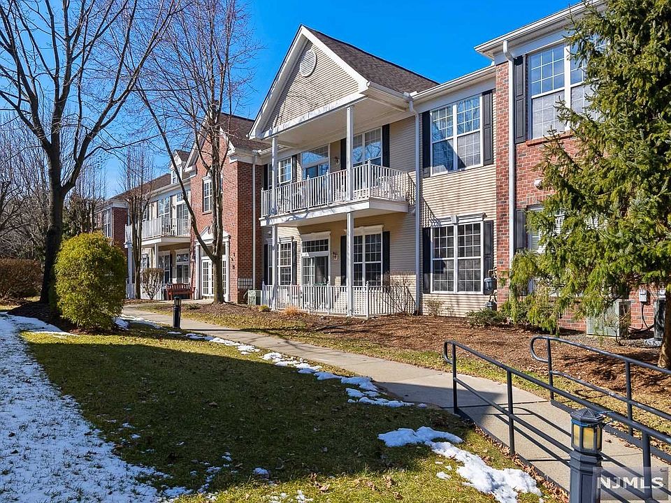 1st image of 403 Four Seasons Dr