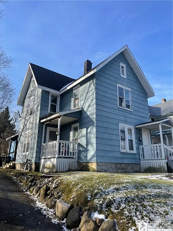 1009 Newland Ave photo 1