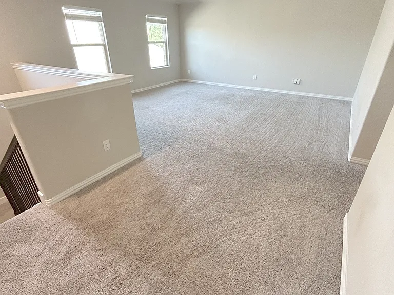 212 Stonebrook Trl — Photo 33
