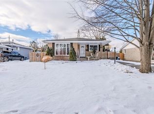 18 Linden Ave, Brantford, ON N3S 7E2