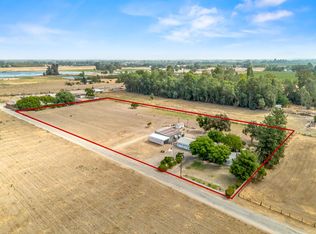 9238 E Belmont Ave, Sanger, CA 93657