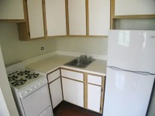 Rented by DSA Realty | media 25