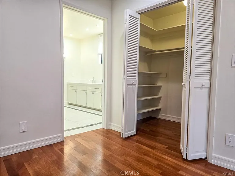 1310 Roxbury Dr #302 — Photo 11