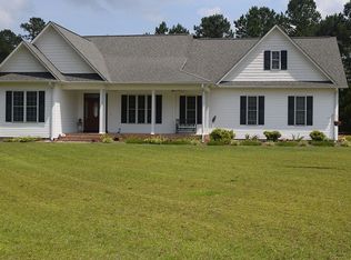 170 Henry Ln, Vass, NC 28394