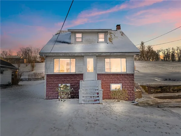 348 Steubenville Pike, Burgettstown, PA 15021