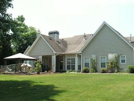 5th image of 155 Whitehall Pl