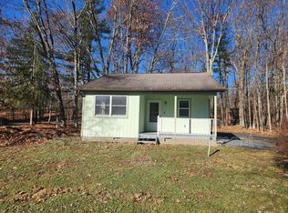 535 Abeel Cir, East Stroudsburg, PA 18301
