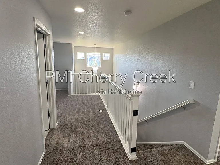 22472 E Union Cir — Photo 10