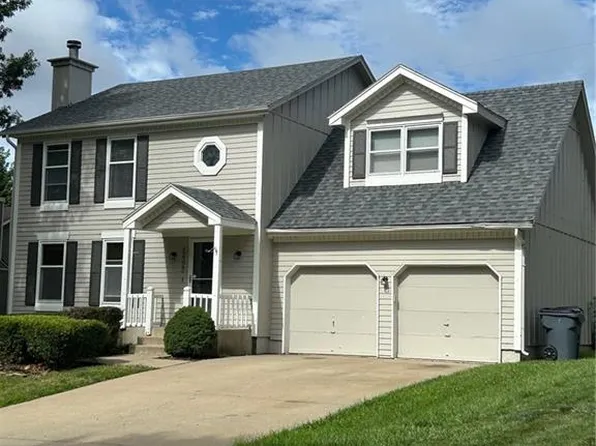 12322 S Acuff Ln, Olathe, KS 66062