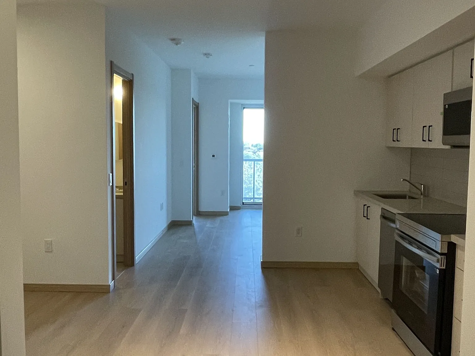 2 bed, $2,380 — Photo 4