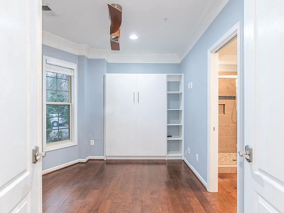 4th image of 704 Quayside Ct