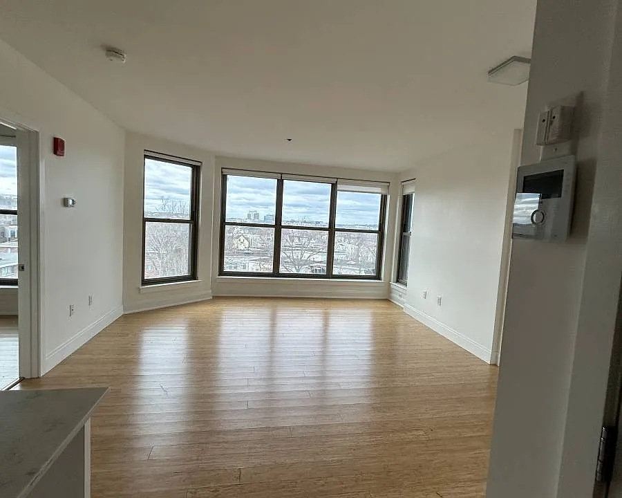 40 Malvern St #401