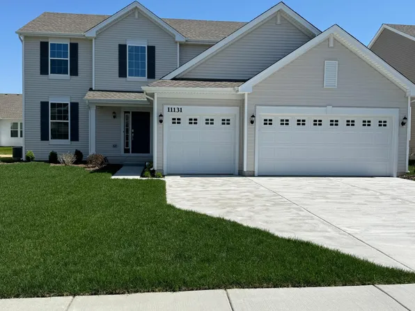 11131 Michigan Pl, Crown Point, IN 46307