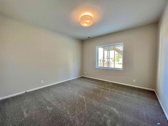 3rd image of 2210 S 89th St