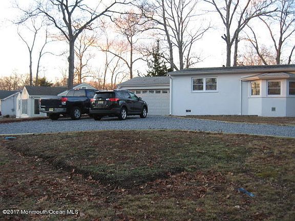 5th image of 668 Deerhead Lake Dr