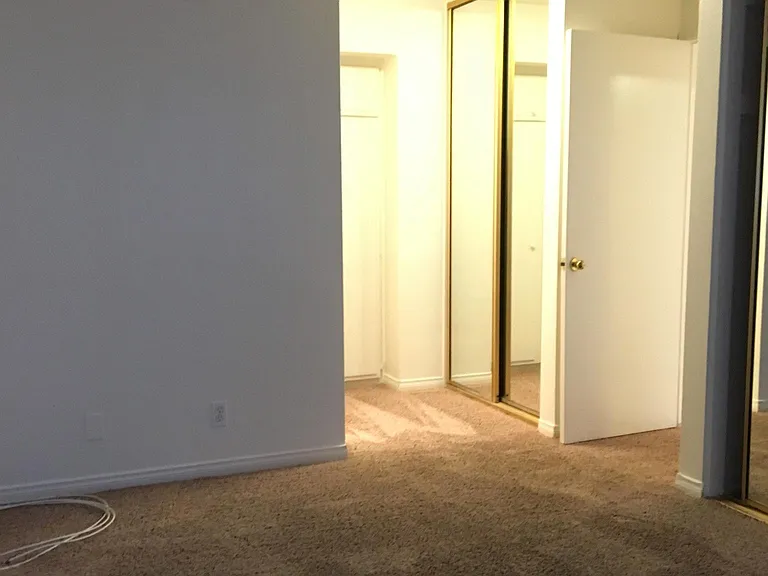 116 N Western Ave #2 — Photo 11
