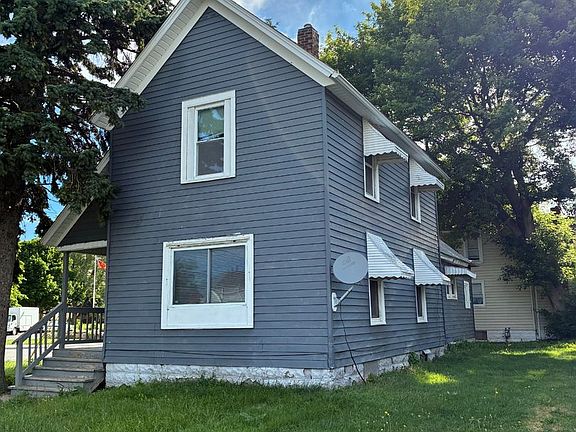 2nd image of 1703 Oakdale Ave