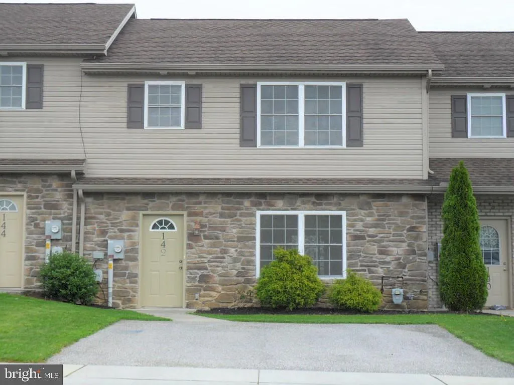 142 Sable Dr photo 1