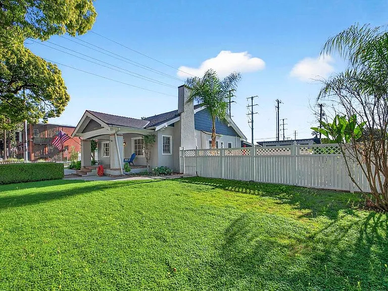1884 Bonita Ave — Photo 3