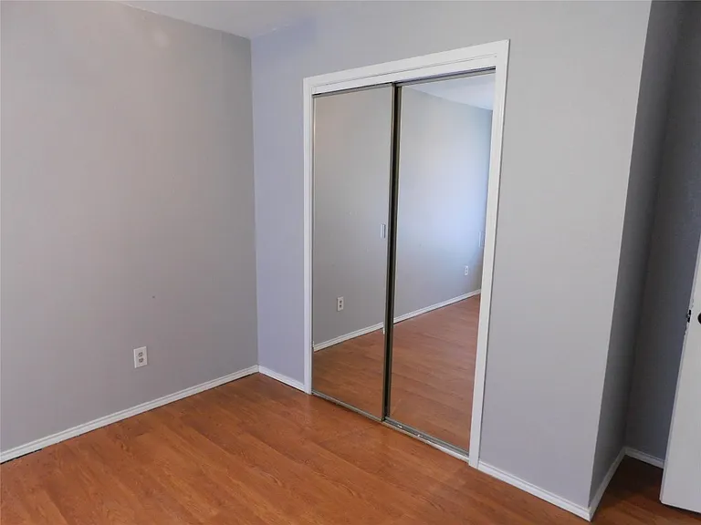 8232 Meadowbrook Dr — Photo 36