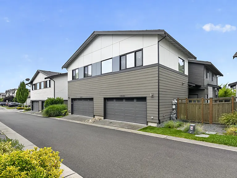32838 Ten Trails Pkwy SE — Photo 25