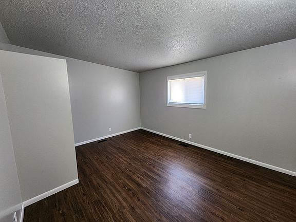 4th image of 1203 12th Ave