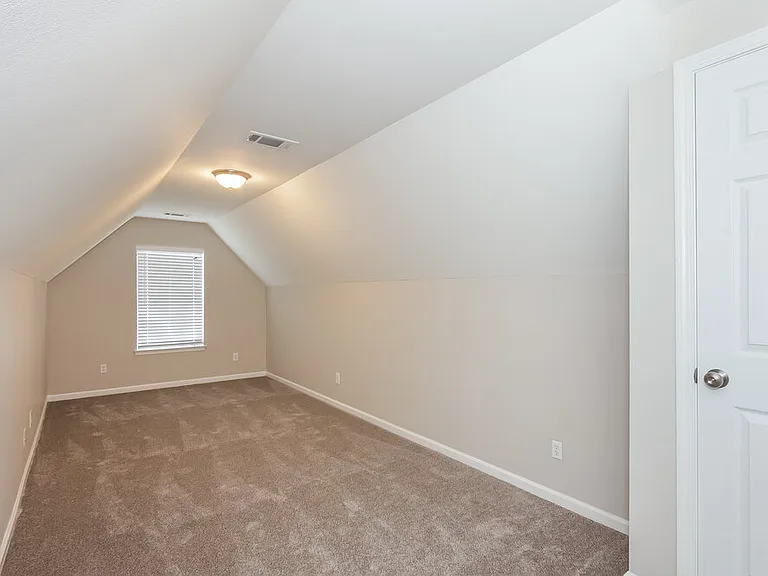 2910 Oakdale Pasture Dr — Photo 12