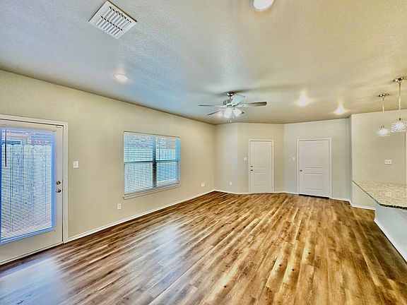 4th image of 1224 Preston Trl