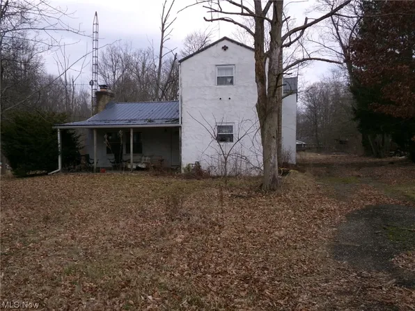 5726 Bentler Ave, Louisville, OH 44641