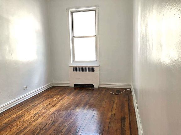 2nd image of 100 Winthrop St APT 1D
