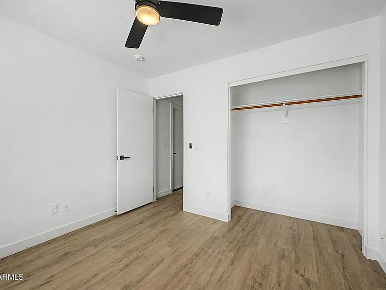16813 N 113th Ave — Photo 20