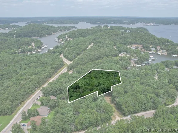 148 Sioux Rd, Lake Ozark, MO 65049