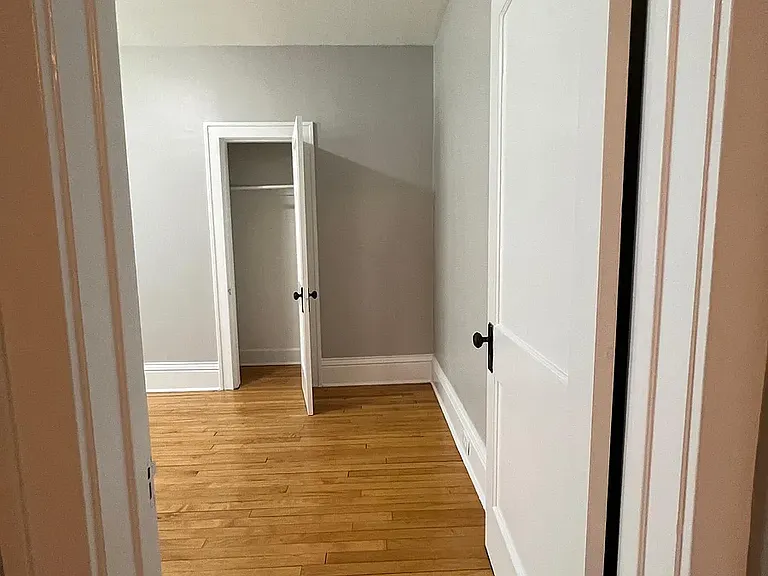 3735 Harriet Ave #6 — Photo 2