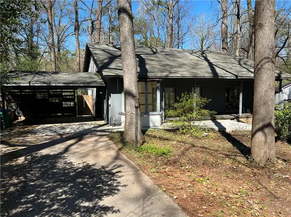 3318 Shady Oak Dr, Atlanta, GA 30340
