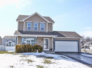 5 Wycombe Pl, Rochester, NY 14612