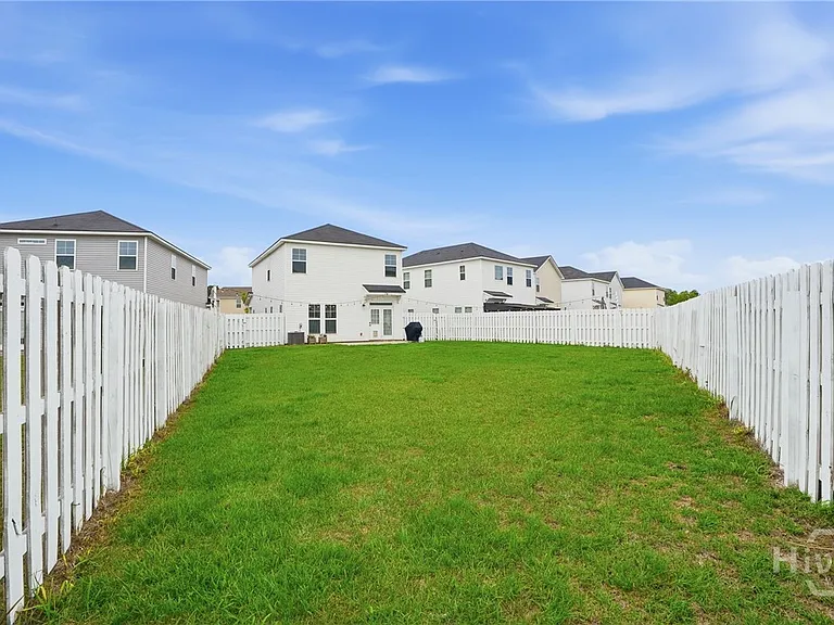 75 Pomona Cir — Photo 30