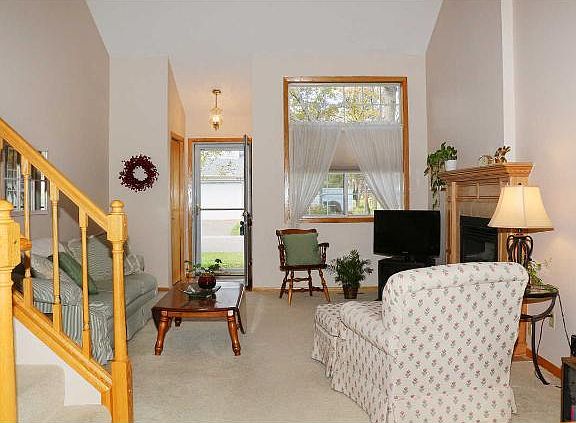 5th image of 1865 Donegal Dr APT 5