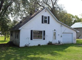 430 6th Ave, Clear Lake, WI 54005