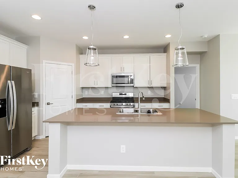 10245 W Wood St — Photo 8