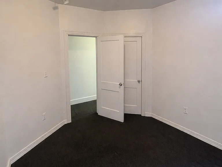6232 Chestnut St #1 — Photo 9