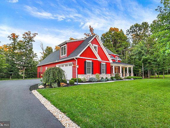 5th image of 3 Red Oak Ln