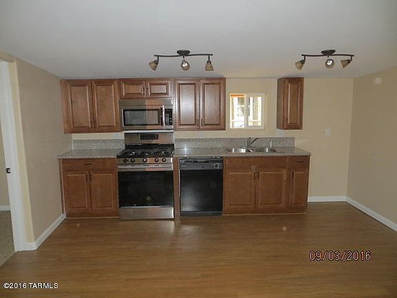 3rd image of 501 W Palmdale St